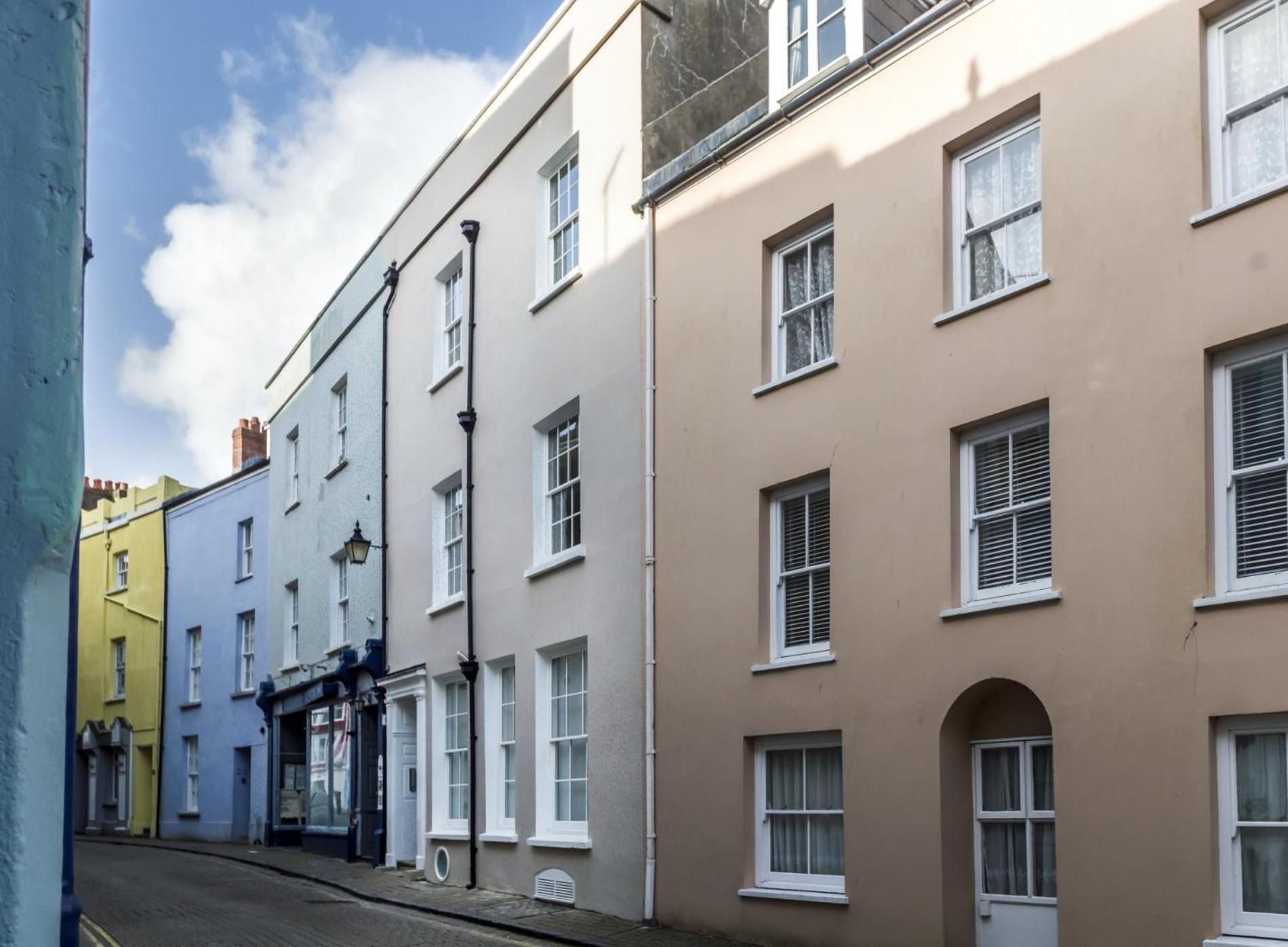 Sea Legs - 2 Bedroom Apartment - Tenby Eksteriør bilde